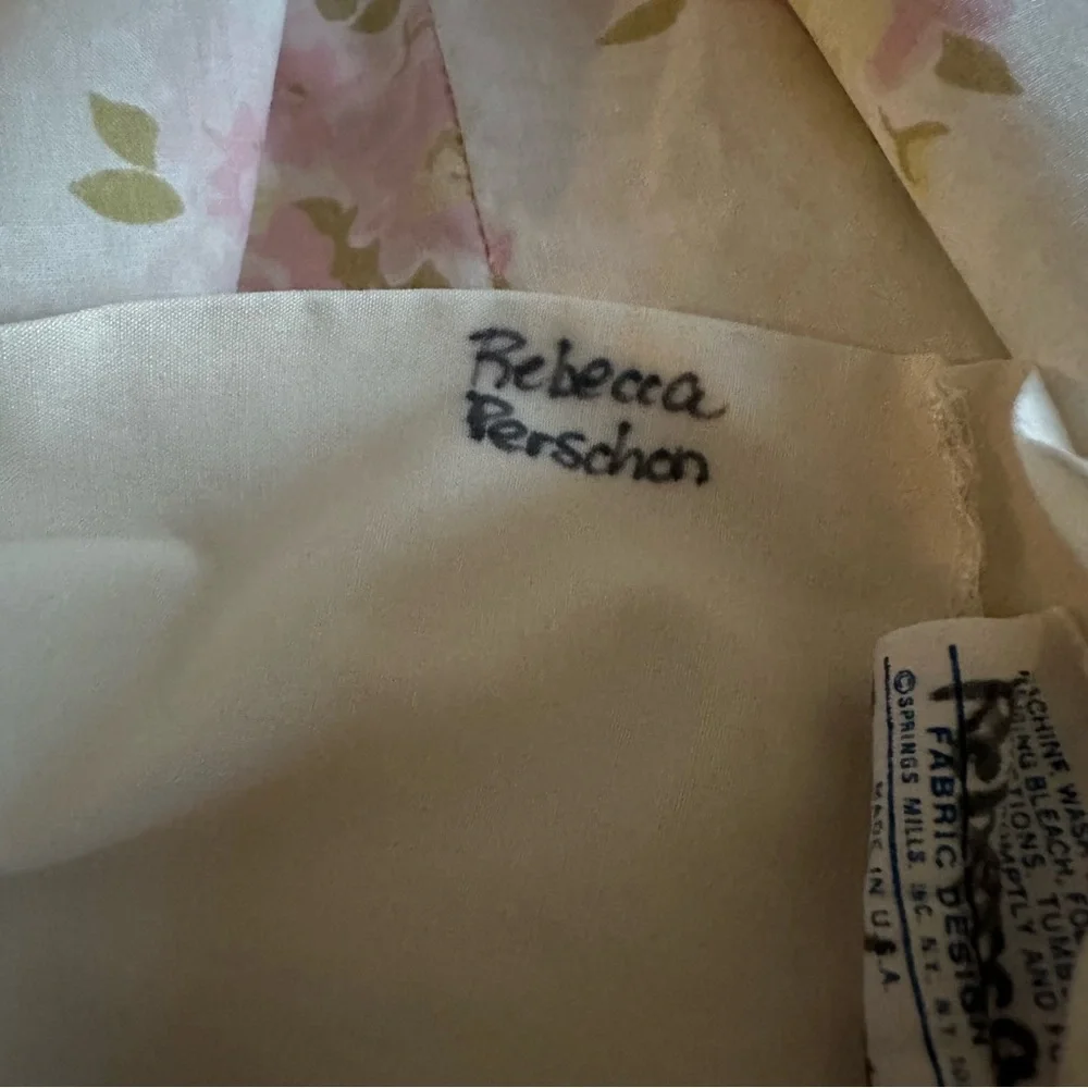 Vintage Springmaid Wondercale set of 2 white & pink floral & lace pillowcases
